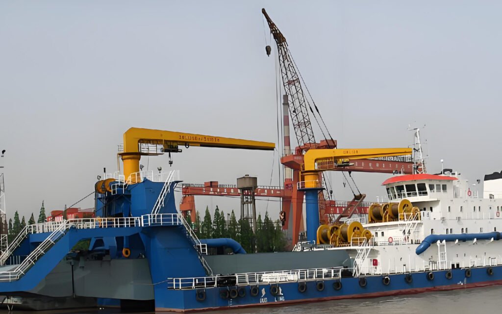 CHANGJIANG-NANJING-WATERWAY-BUREAU-3000m3h-Cutter-Suction-Dredger