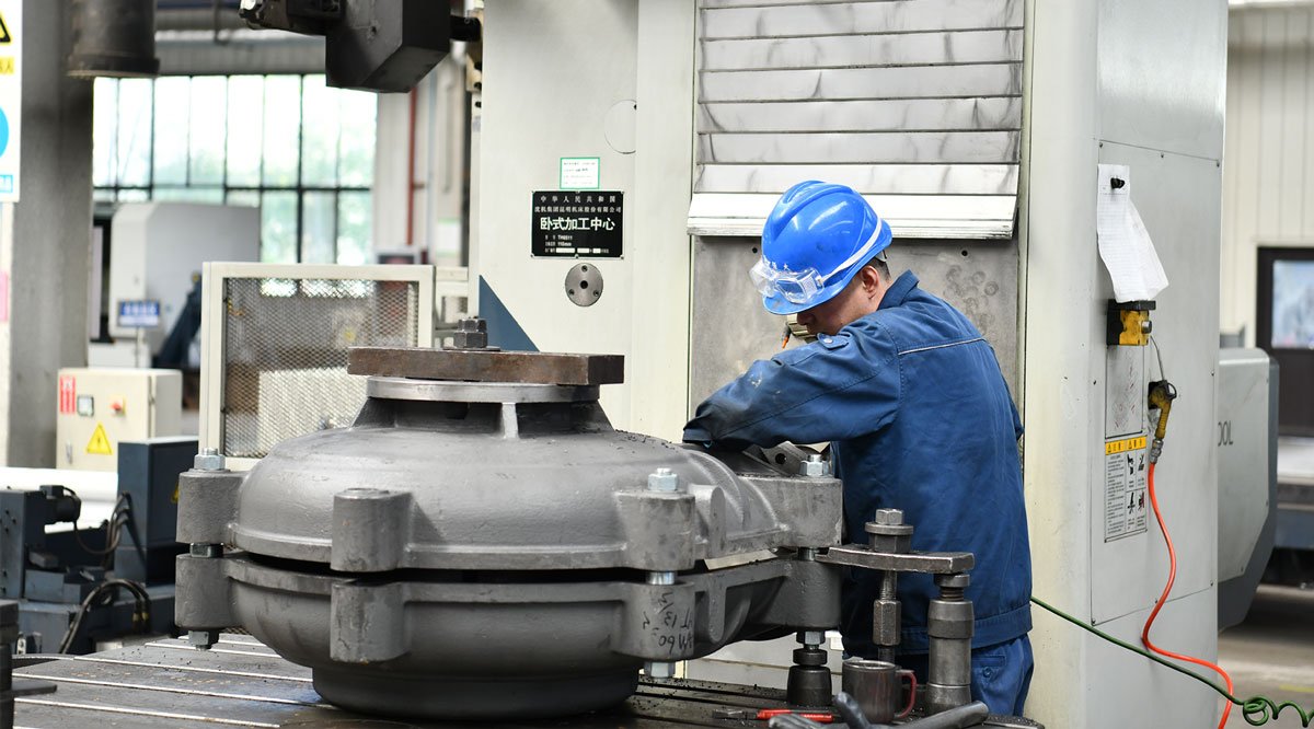 Pompe d'alimentation robuste Kingda pour filtre-presse, conçue pour un transfert fiable de boues dans les applications de filtration exigeantes.